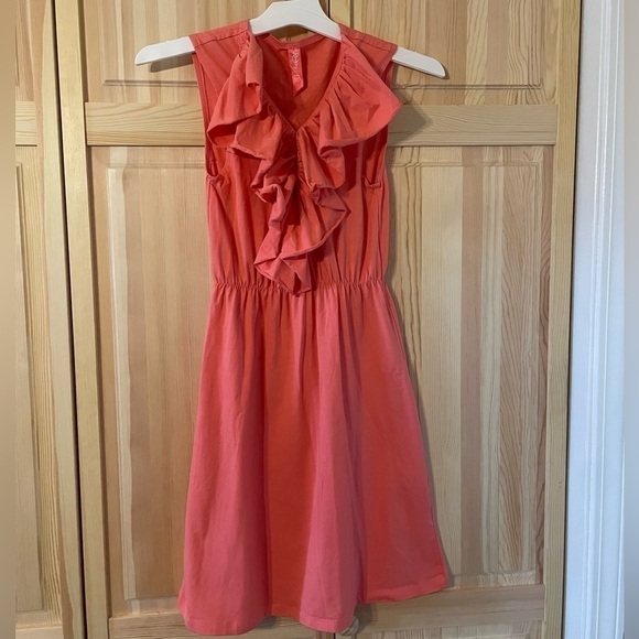 T5. Revelry Ruffle dress sm. - Picture 1 of 6